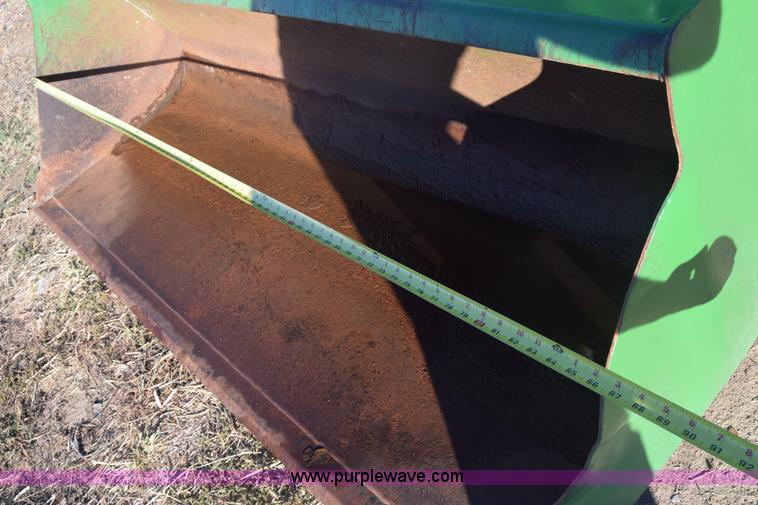 image for item K4787 John Deere 3010 tractor