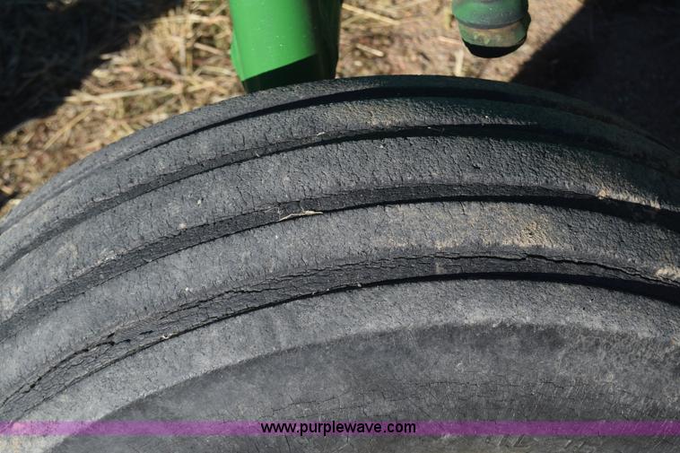 image for item K4787 John Deere 3010 tractor