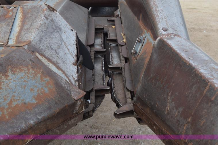 image for item K4849 1979 Gleaner N7 combine