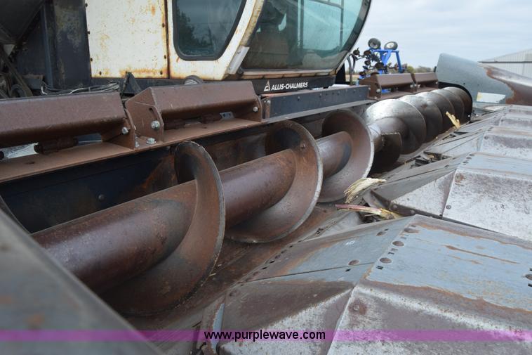 image for item K4849 1979 Gleaner N7 combine