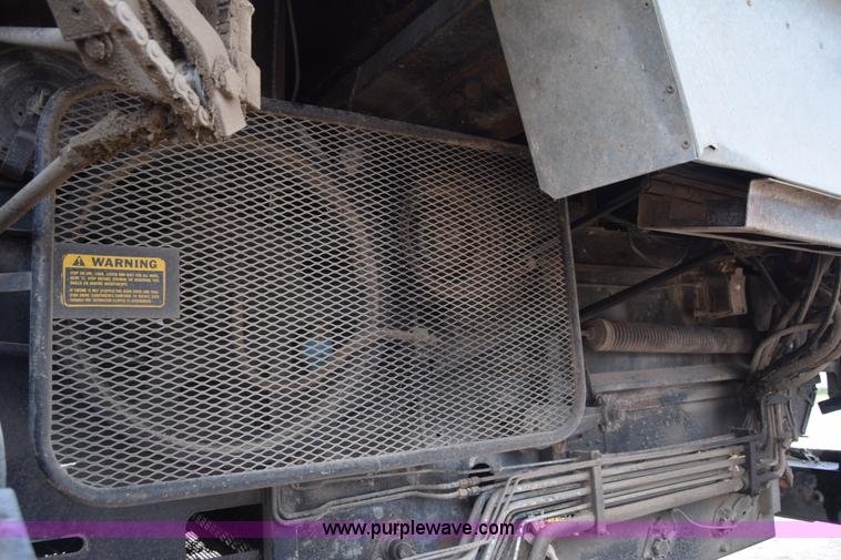 image for item K4849 1979 Gleaner N7 combine