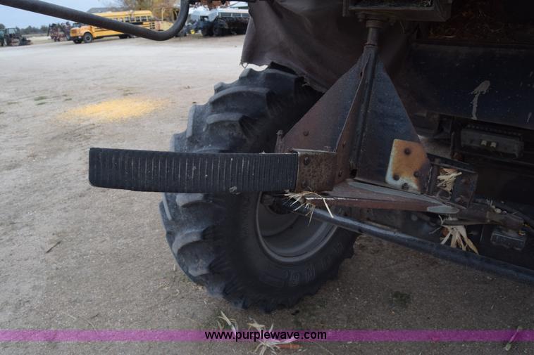 image for item K4849 1979 Gleaner N7 combine