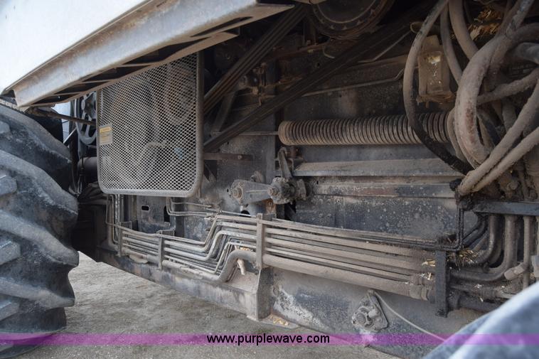 image for item K4849 1979 Gleaner N7 combine