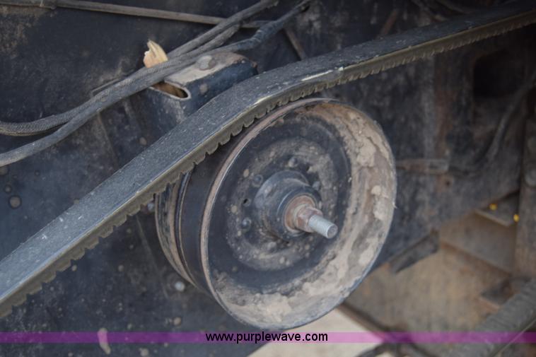 image for item K4849 1979 Gleaner N7 combine