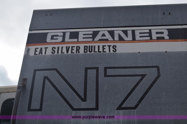 image for item K4849 1979 Gleaner N7 combine