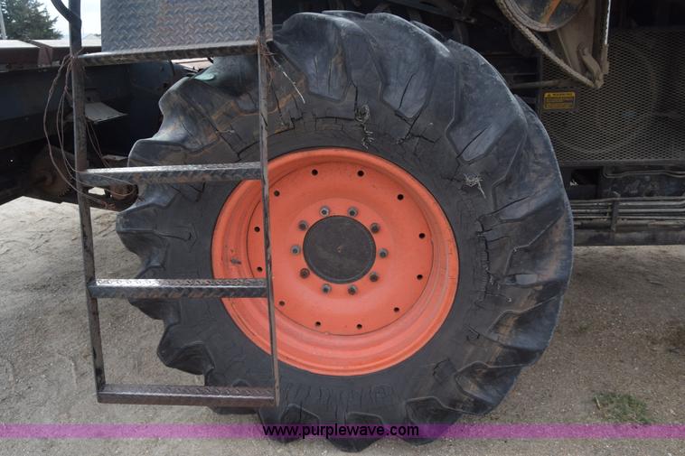 image for item K4849 1979 Gleaner N7 combine