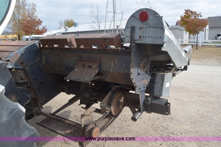 image for item K4849 1979 Gleaner N7 combine