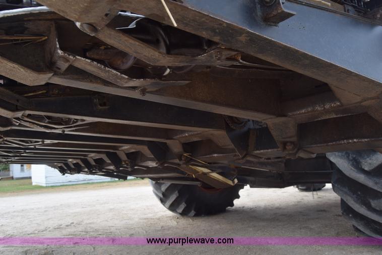 image for item K4849 1979 Gleaner N7 combine