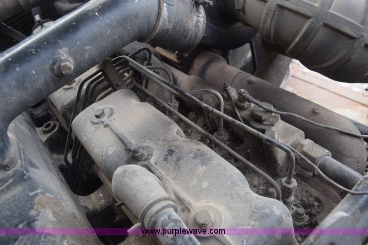 image for item K4849 1979 Gleaner N7 combine