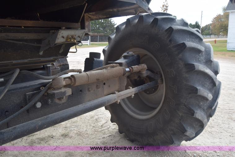 image for item K4849 1979 Gleaner N7 combine