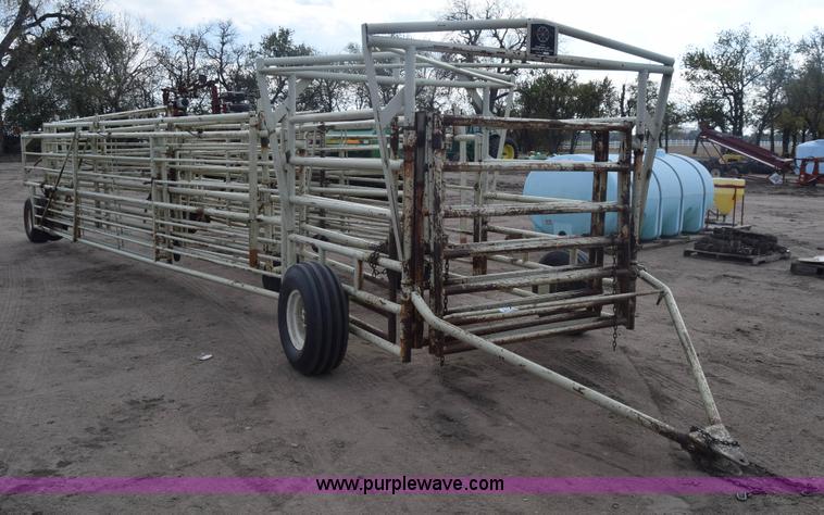 image for item K4883 Wilson portable corral