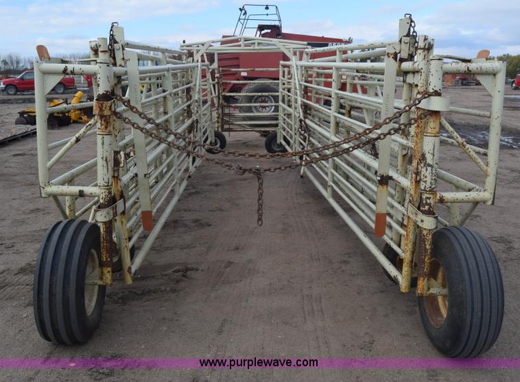 image for item K4883 Wilson portable corral