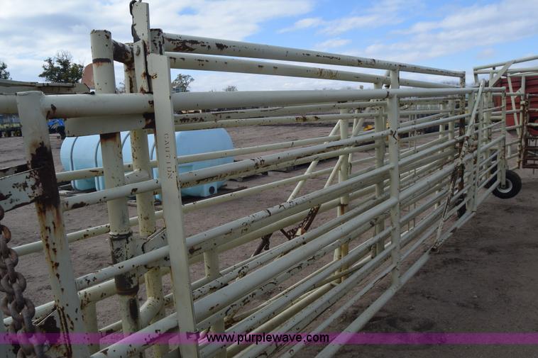 image for item K4883 Wilson portable corral