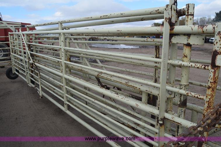 image for item K4883 Wilson portable corral