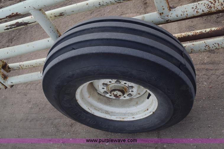 image for item K4883 Wilson portable corral