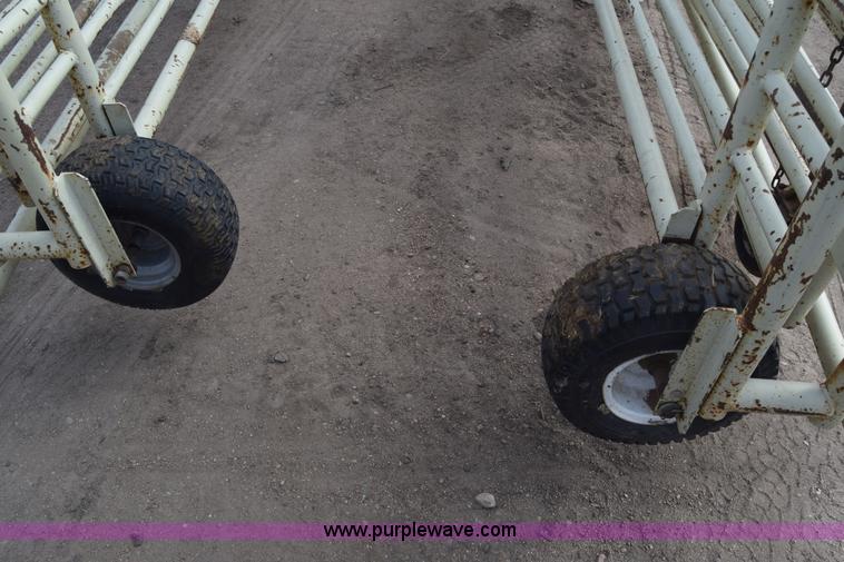 image for item K4883 Wilson portable corral