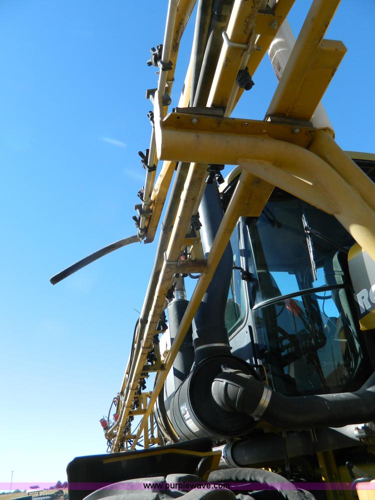 image for item K8202 2000 Ag-Chem RoGator 1254 self-propelled sprayer