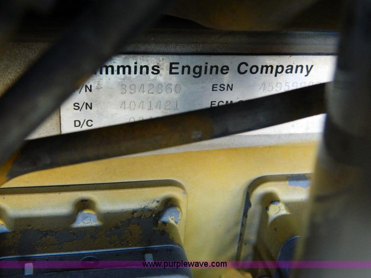 image for item K8202 2000 Ag-Chem RoGator 1254 self-propelled sprayer