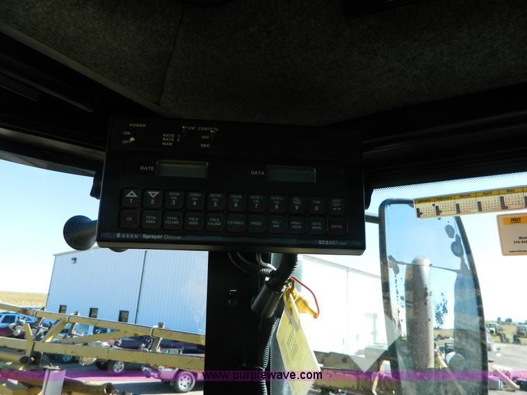 image for item K8202 2000 Ag-Chem RoGator 1254 self-propelled sprayer