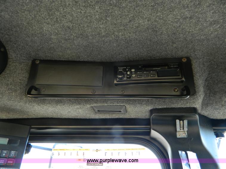 image for item K8202 2000 Ag-Chem RoGator 1254 self-propelled sprayer