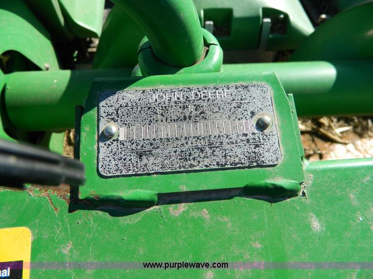 image for item K8205 2012 John Deere 612C corn head