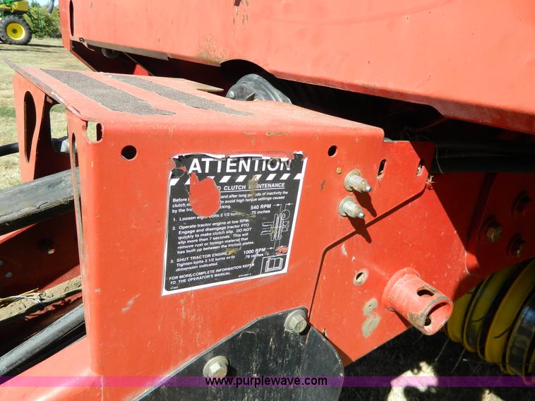 image for item K8206 2006 New Holland BR780A round baler