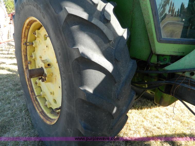 image for item K8210 1975 John Deere 4230 tractor