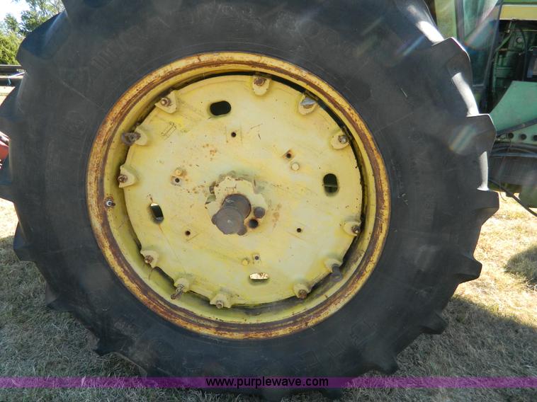 image for item K8210 1975 John Deere 4230 tractor