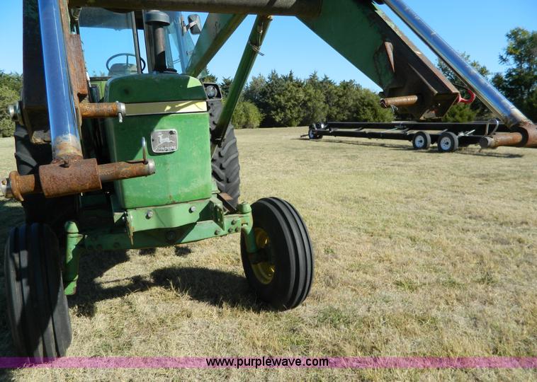 image for item K8210 1975 John Deere 4230 tractor