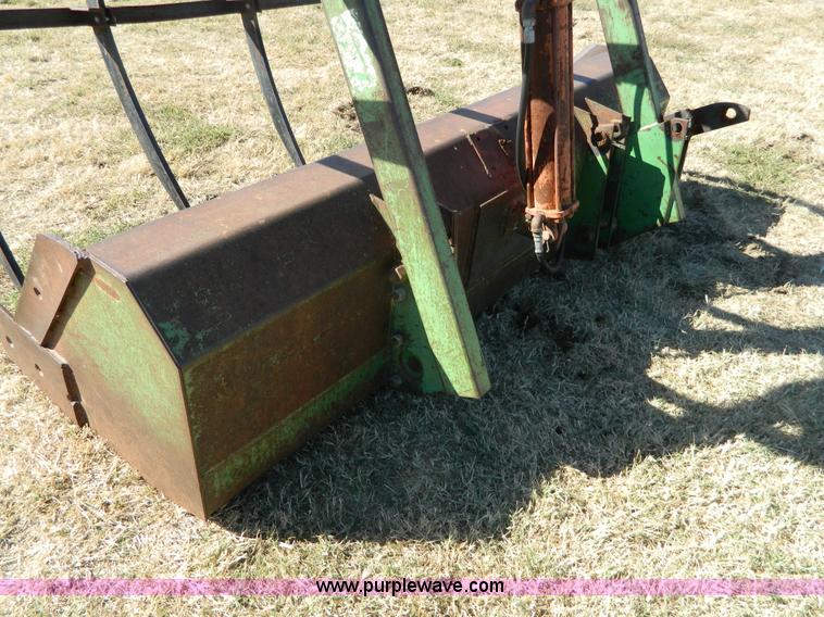 image for item K8210 1975 John Deere 4230 tractor