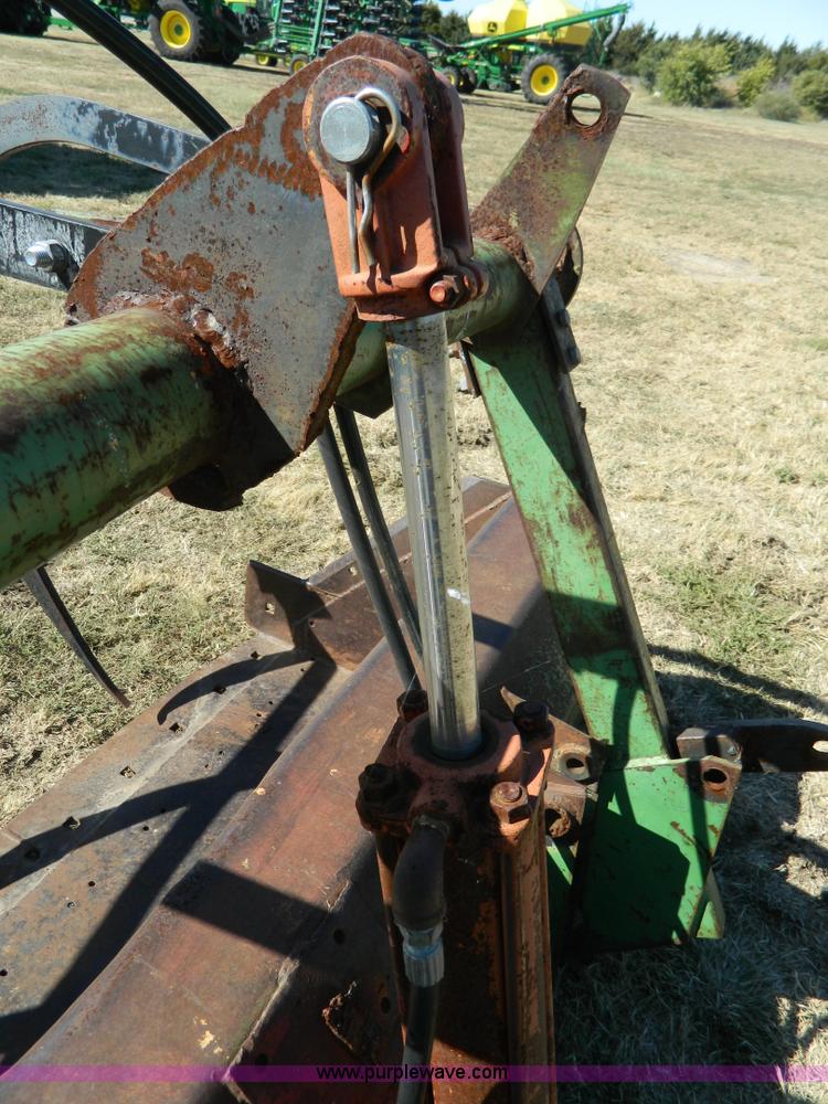 image for item K8210 1975 John Deere 4230 tractor