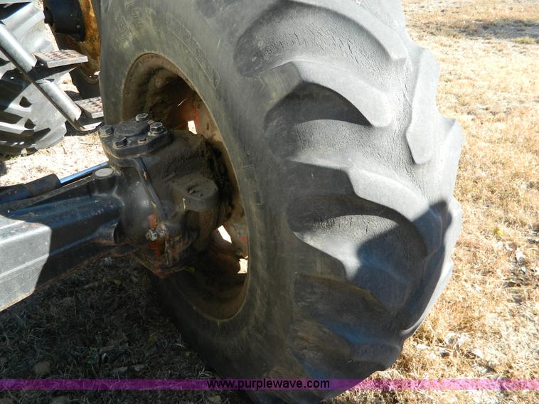 image for item K8237 Case IH 3294 MFWD tractor