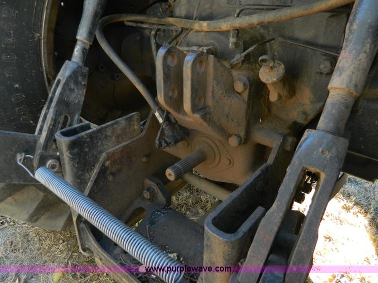 image for item K8237 Case IH 3294 MFWD tractor