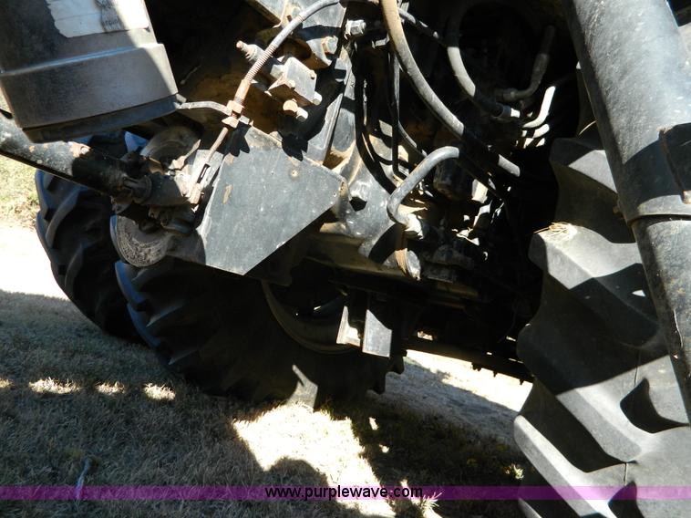 image for item K8237 Case IH 3294 MFWD tractor