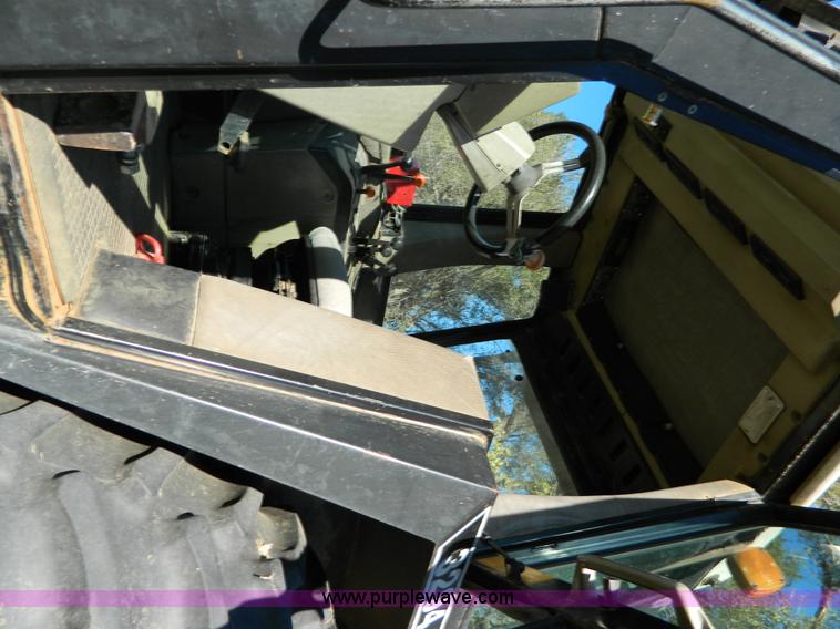 image for item K8237 Case IH 3294 MFWD tractor