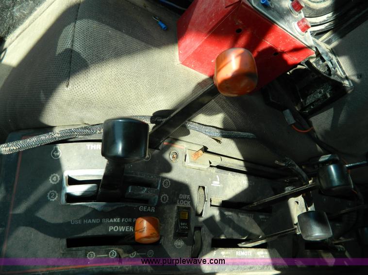 image for item K8237 Case IH 3294 MFWD tractor