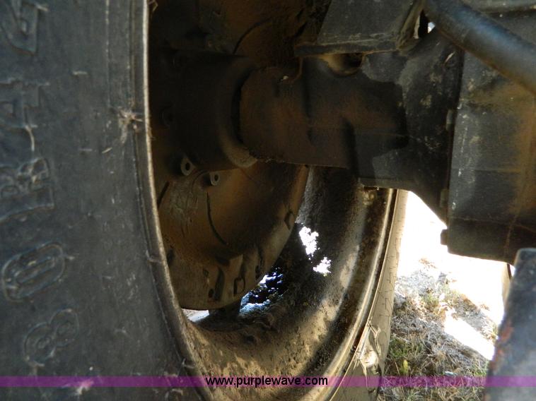 image for item K8237 Case IH 3294 MFWD tractor