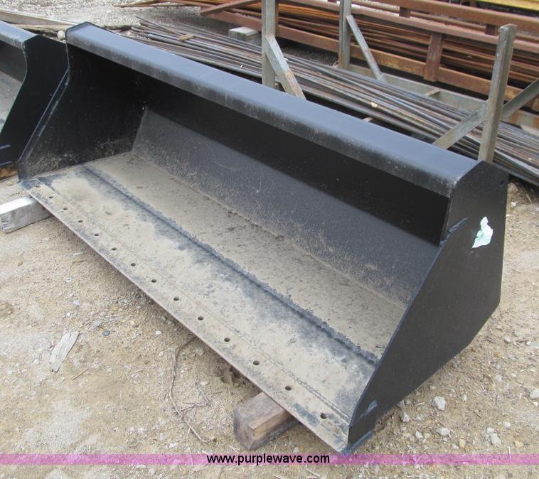 image for item L1764 72" loader bucket