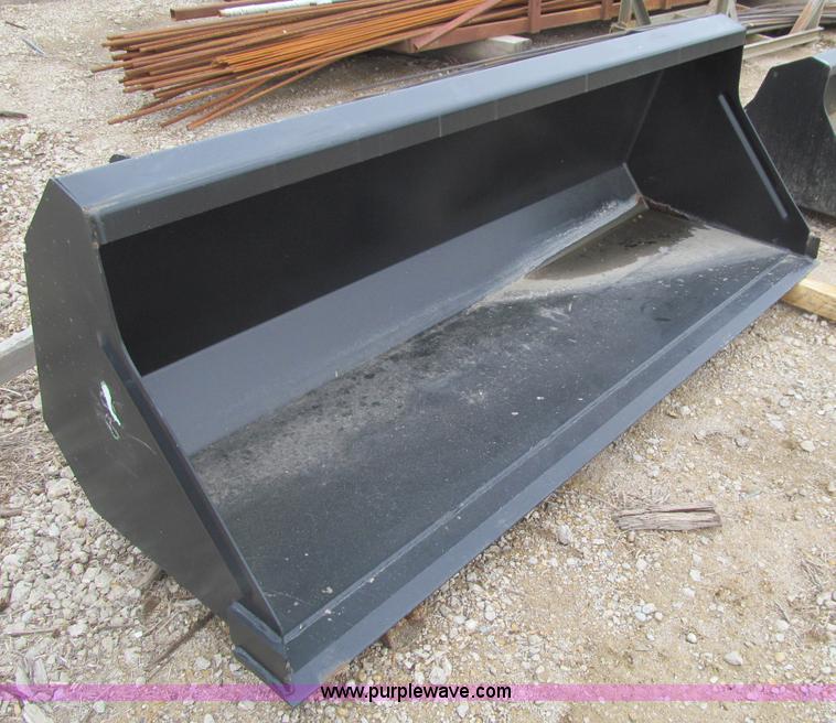 image for item L1776 84" loader bucket
