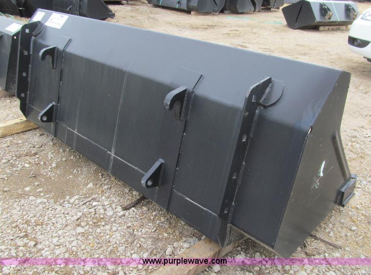 image for item L1776 84" loader bucket