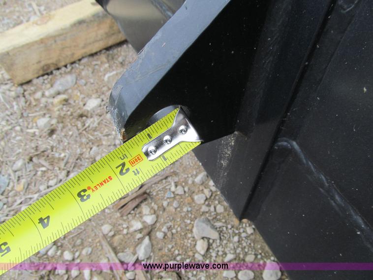 image for item L1776 84" loader bucket