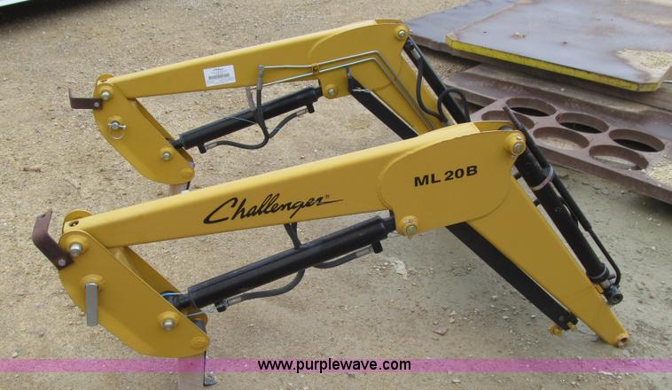 image for item L1784 Challenger ML20B loader
