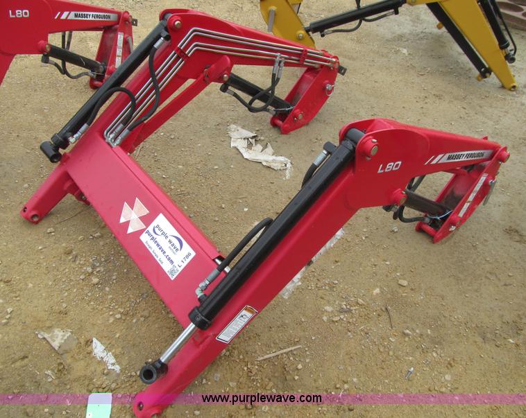 image for item L1786 Massey-Ferguson L80 loader