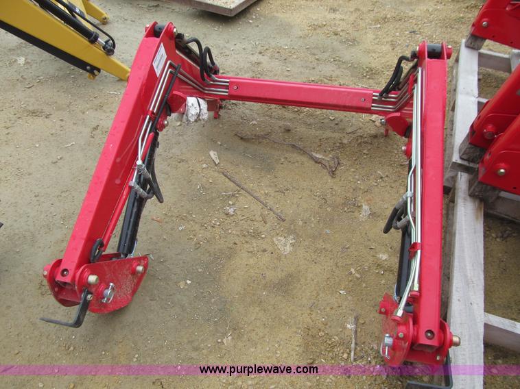 image for item L1787 Massey-Ferguson L80 loader