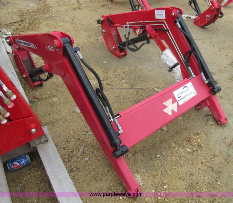image for item L1787 Massey-Ferguson L80 loader