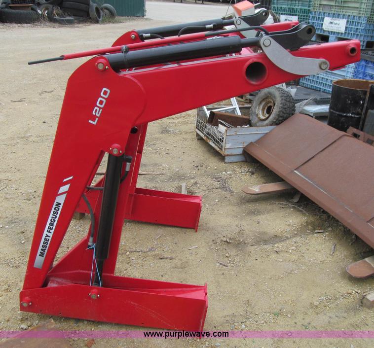 image for item L1788 Massey-Ferguson L200 loader