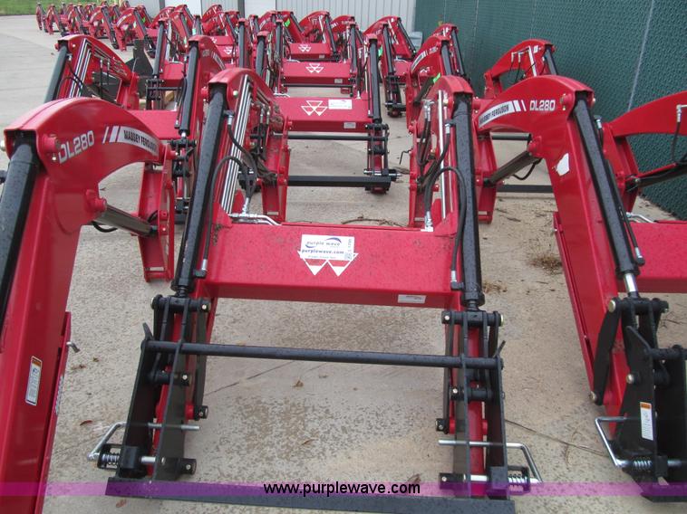 image for item L1790 Massey-Ferguson DL280 loader