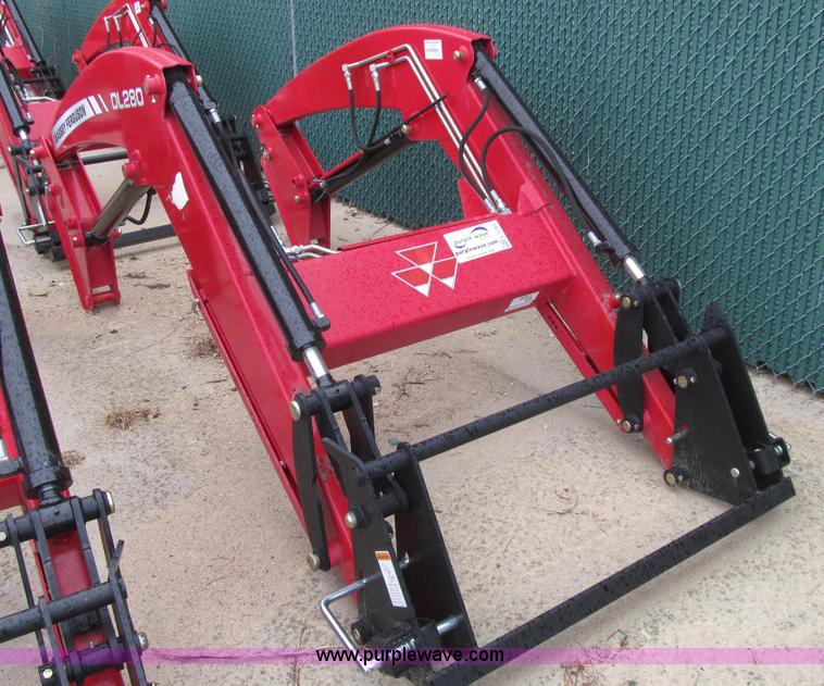image for item L1791 Massey-Ferguson DL280 loader