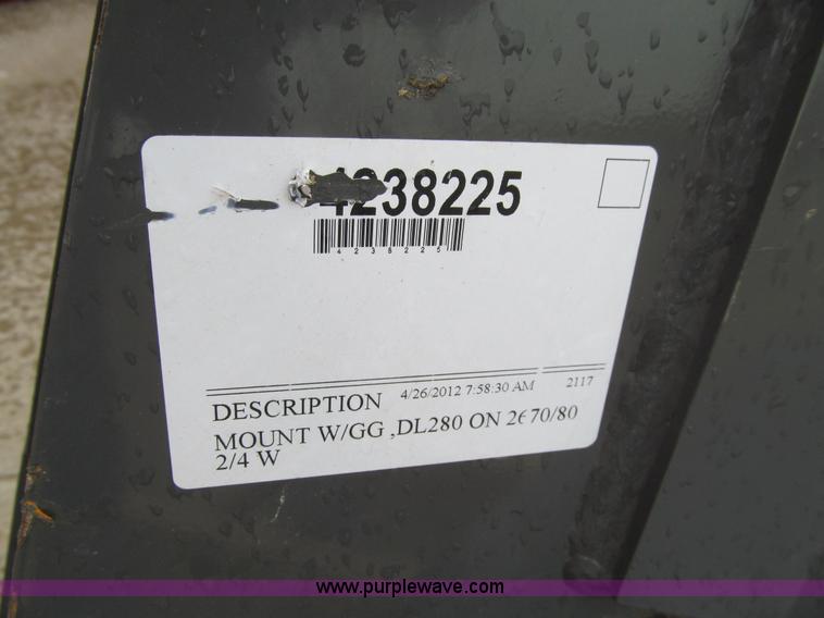 image for item L1791 Massey-Ferguson DL280 loader