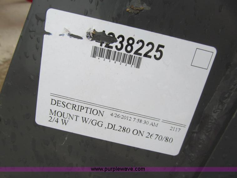 image for item L1792 Massey-Ferguson DL280 loader